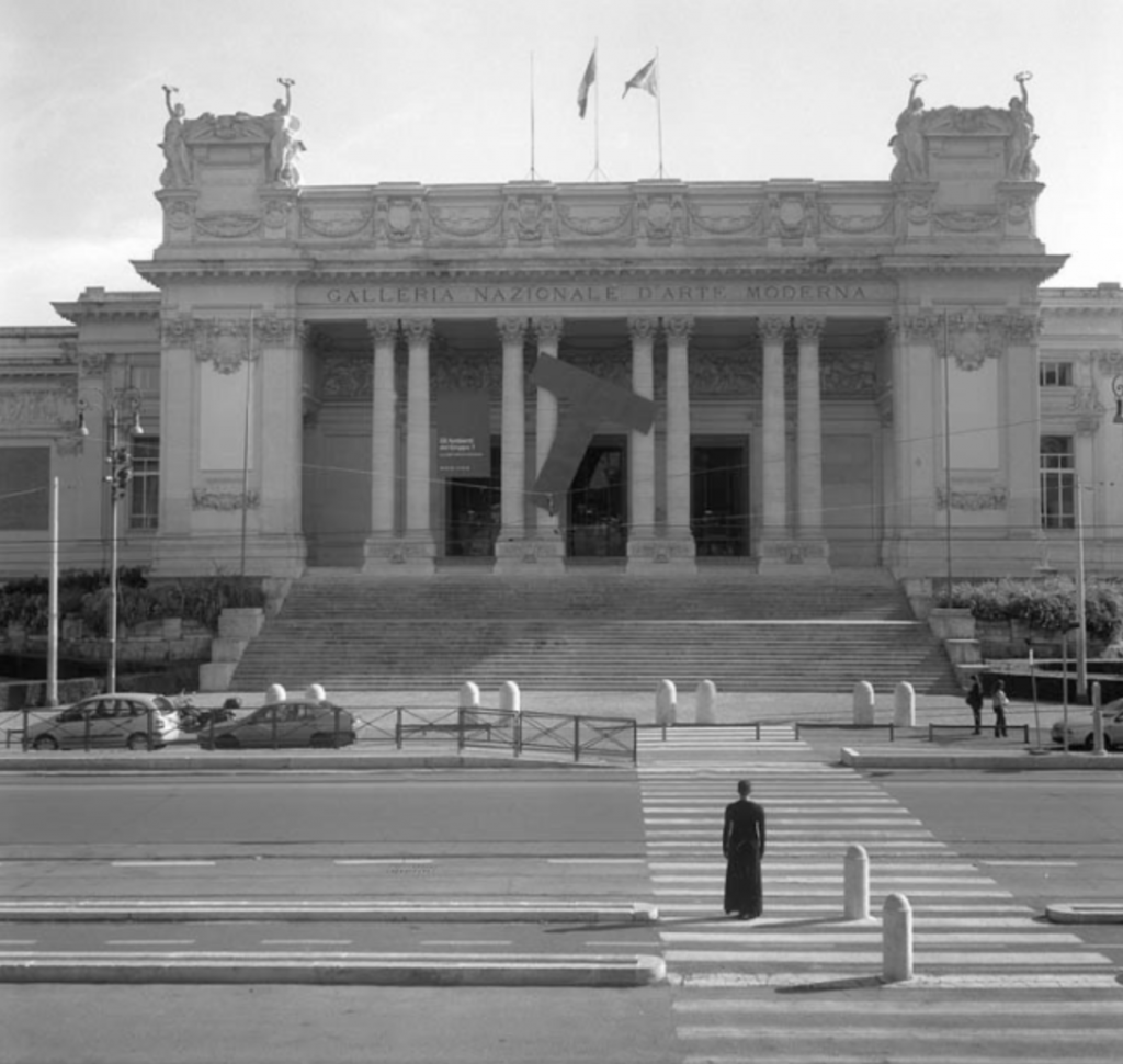 Carrie Mae Weems, "Galleria Nazionale D'Arte Moderna," (2006). Courtesy of the artist and Gallery Paule Anglim.