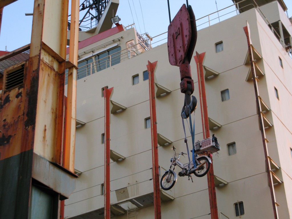 15 minutes after arriving at Phily's docks, the bike went aboard before even I … surreal.