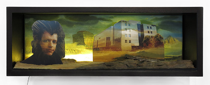 Jennifer + Kevin McCoy, “Shore Leave,” 2014. 30 x 9.5 x 9 in. Courtesy of the artists and Johansson Projects.