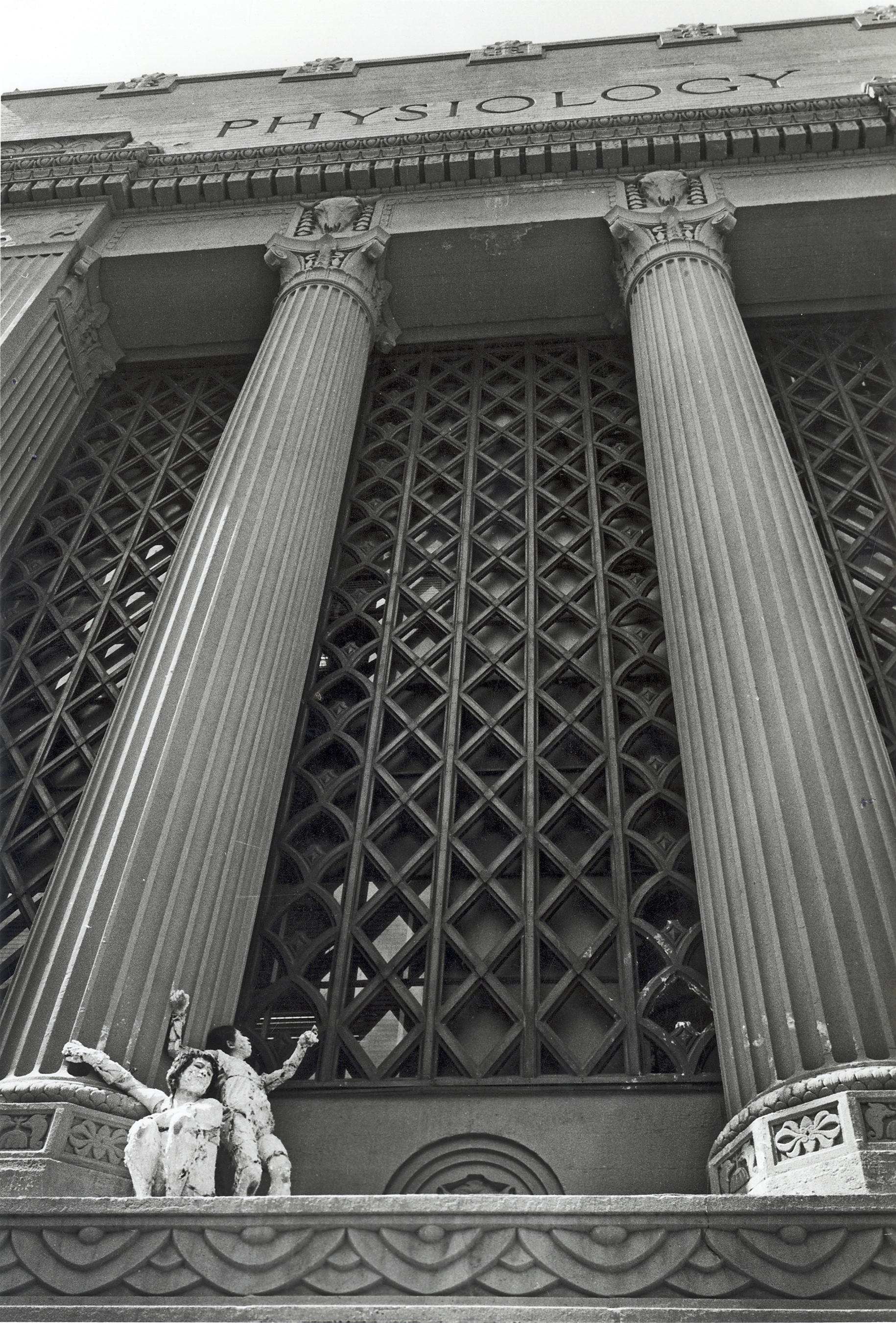 Marion Gray, Eiko & Koma, “Event Fission,” 1979, printed 2014. Archival pigment print. © Marion Gray. Courtesy of the Oakland Museum of California.