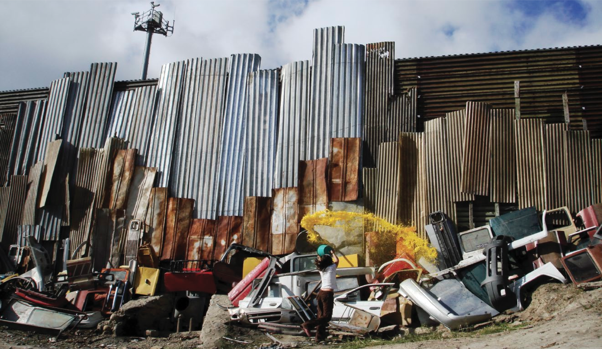 Tania Candiani, Reinterpretación de Paisaje, Cierre Libertad., 2008. Installation with junkyard materials. Tijuana, Mexico. Courtesy of the artist.