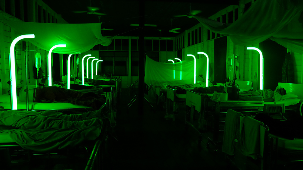 Still from "Cemetery of Splendour." Dir. Apichatpong Weerasethakul. 