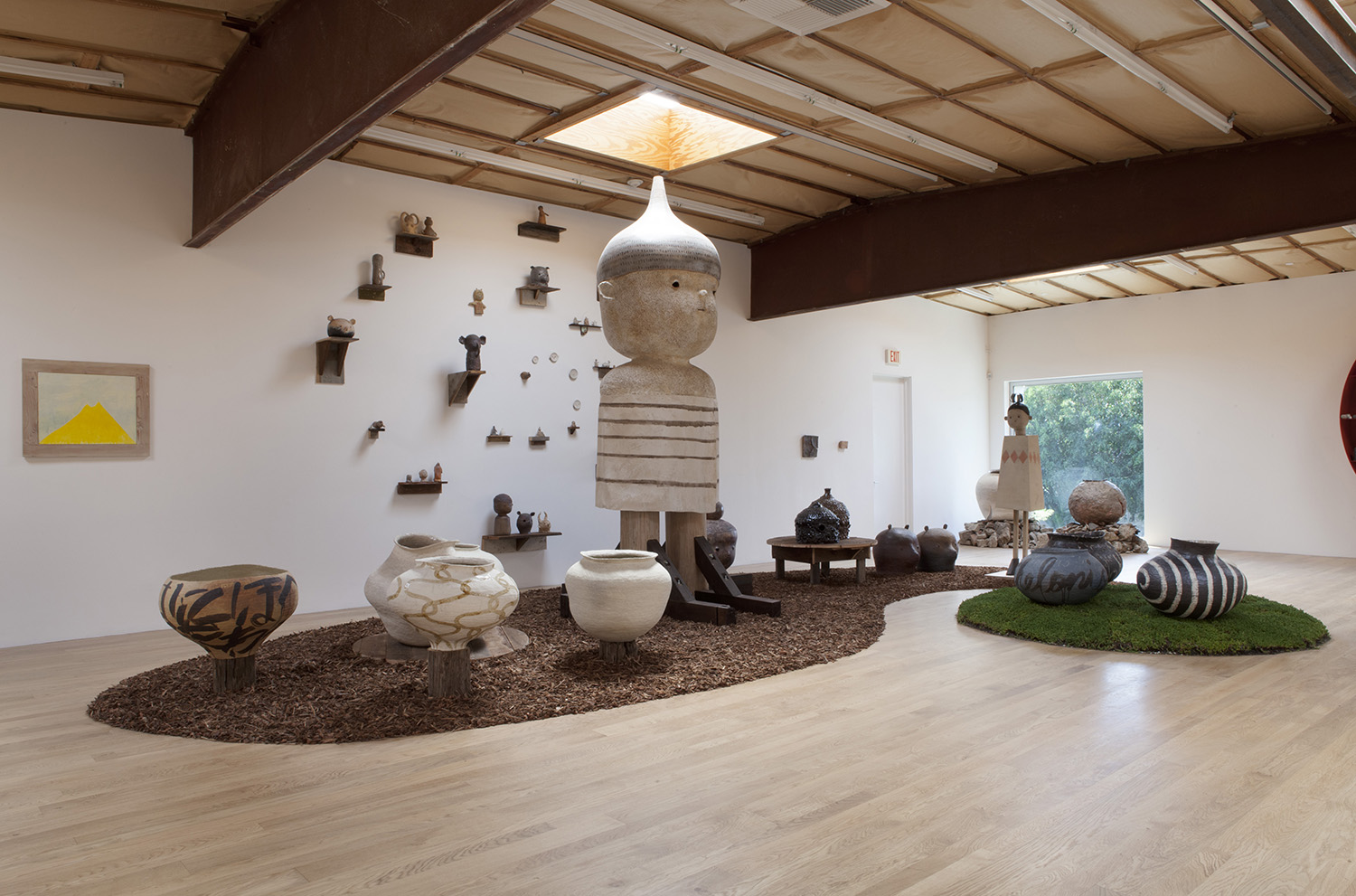 Kazunori Hamana, Yuji Ueda, and Otani Workshop. Installation view, 2015. Blum & Poe, Los Angeles