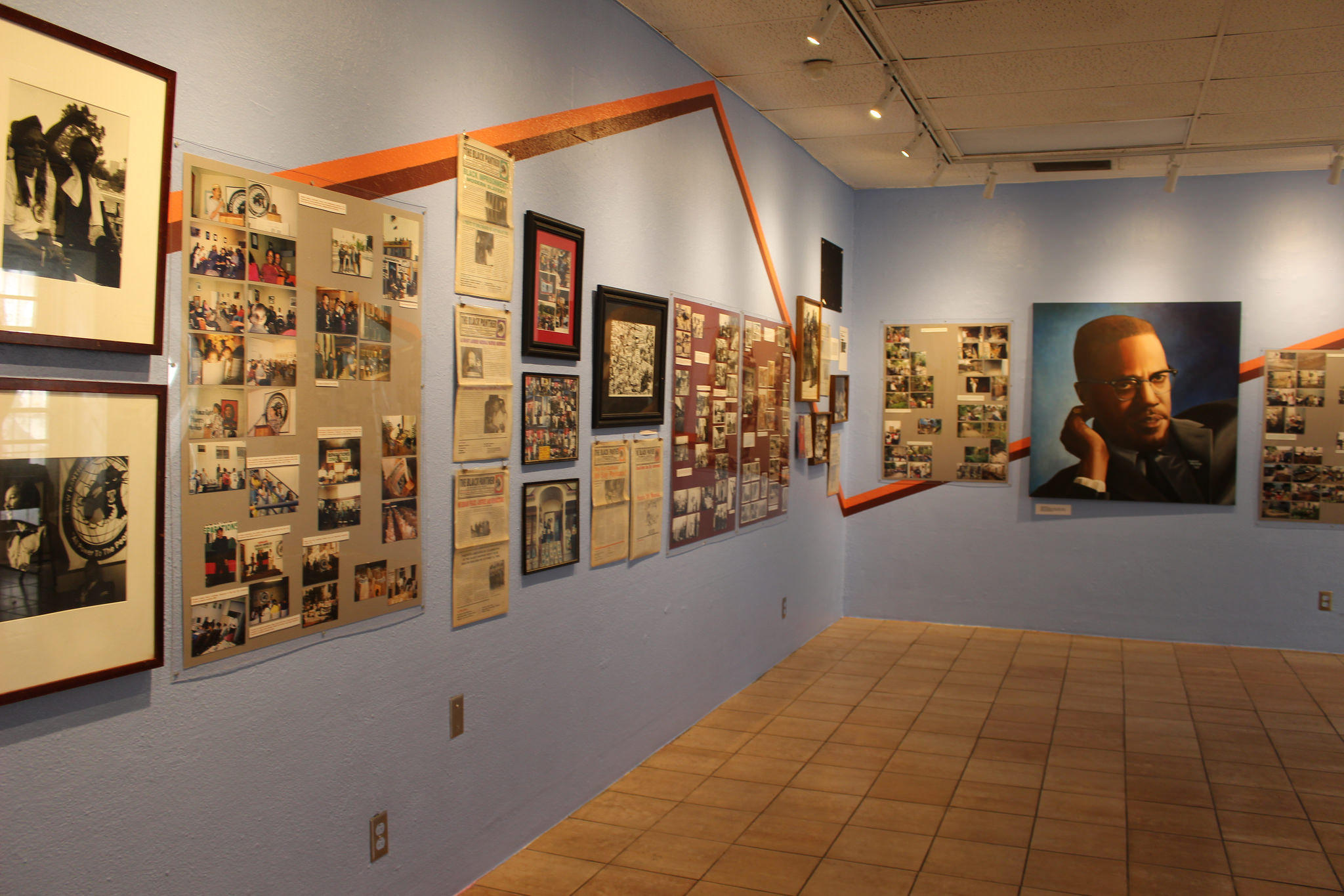 Installation view, The West Adams Collectors Club: Collecting, Archiving and Exhibiting Your Own Cultural History at the William Grant Still Arts Center, Los Angeles, 2015. Courtesy of the William Grant Still Arts Center.